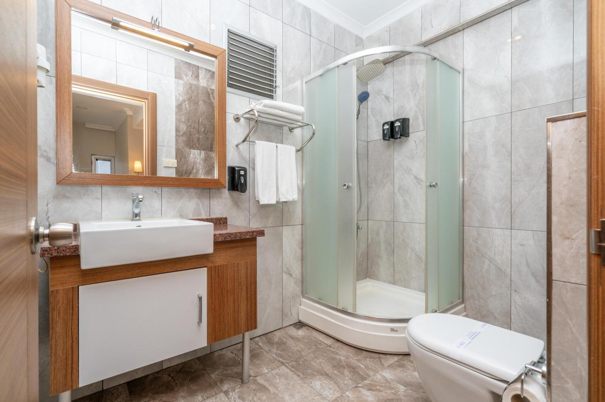 The Bostanci Otel Istanbul Eksteriør billede